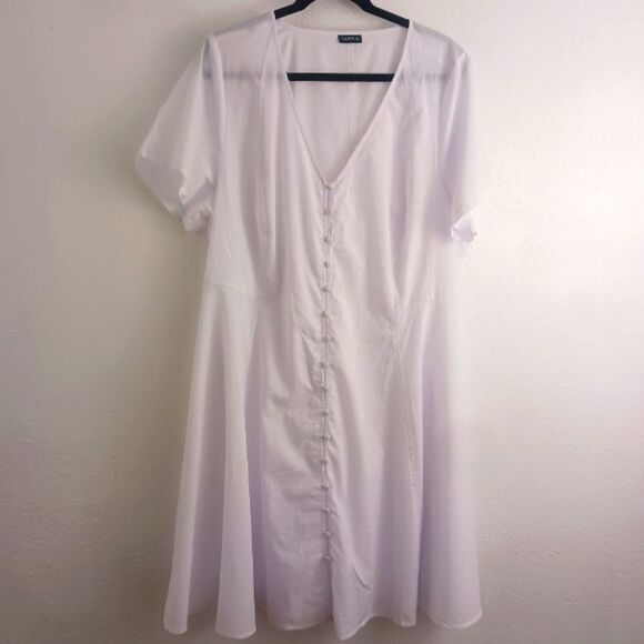 Torrid white short sleeve v-neck button down dress size 2X - Picture 1 of 9